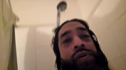 Snapshot of serani02 chatting on 12-16-25, 07:13 Serani online show from 12-16-25, 07:13