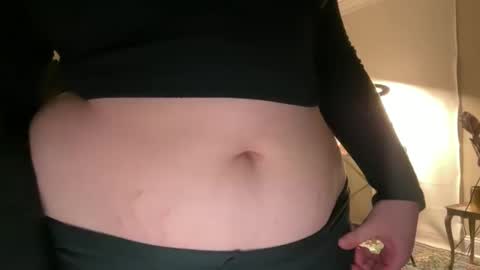 Snapshot of seraphinavelvet chatting on 02-04-26, 04:07 Seraphina online show from 02-04-26, 04:07