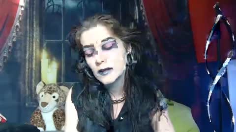 Seraphin Munster online show from 02-12-25, 06:09