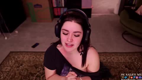 SeraReads online show from 02-16-25, 05:26