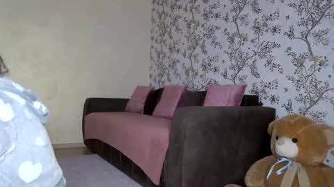 serayarose_ online show from 12-22-25, 12:35