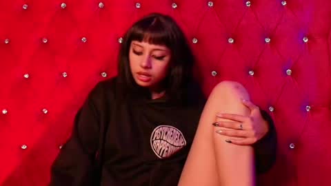 Seren  Follow me online show from 03-11-25, 07:48