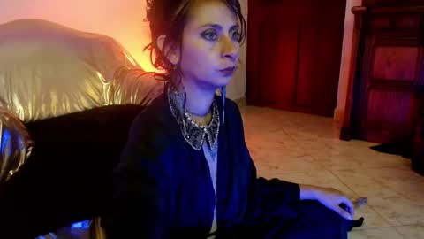 Serena Xyz online show from 10-26-25, 05:08