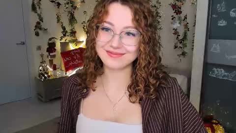 Ophelia online show from 12-14-25, 10:09