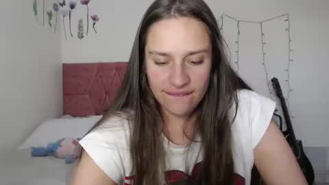 Snapshot of serenity_crystal chatting on 12-23-24, 09:40 serenity_crystal online show from 12-23-24, 09:40