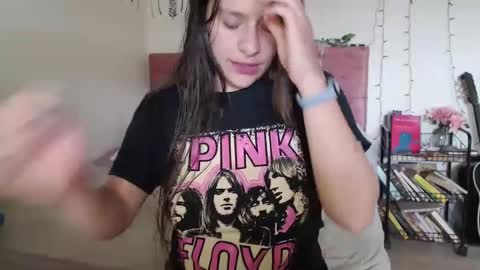 Snapshot of serenity_crystal chatting on 12-26-24, 04:58 serenity_crystal online show from 12-26-24, 04:58