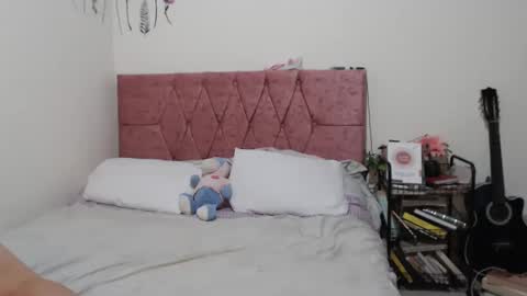 Snapshot of serenity_crystal chatting on 03-11-25, 11:04 serenity_crystal online show from 03-11-25, 11:04