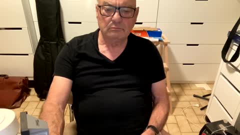 serge8413 online show from 12-09-24, 02:02