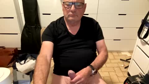 serge8413 online show from 12-10-24, 12:28