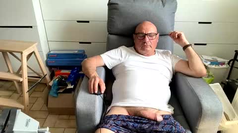 serge8413 online show from 04-21-26, 12:33