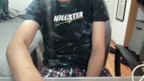 Snapshot of sergioramz chatting on 11-19-25, 02:55 sergioramz online show from 11-19-25, 02:55