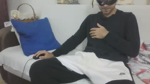 Snapshot of sero98313230 chatting on 10-14-25, 12:50 sero98313230 online show from 10-14-25, 12:50