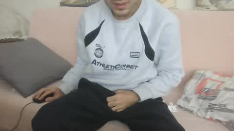 Snapshot of sero98313230 chatting on 02-16-26, 06:31 sero98313230 online show from 02-16-26, 06:31