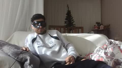 Snapshot of sero98313230 chatting on 02-20-26, 01:22 sero98313230 online show from 02-20-26, 01:22