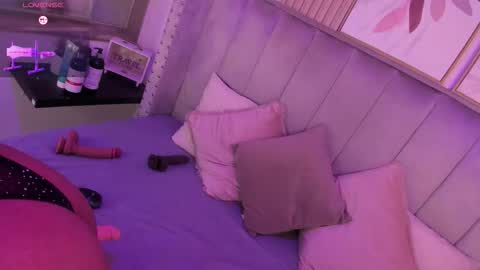 Seshat online show from 10-25-25, 03:47