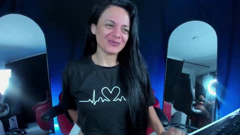 LUCERO online show from 10-24-25, 03:47