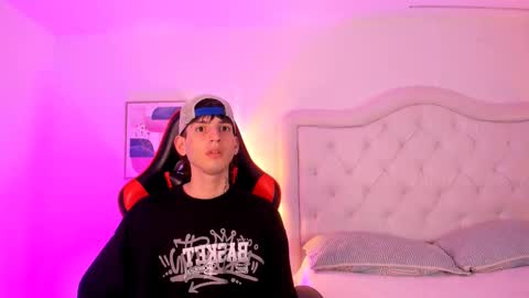 sett_and_gwen online show from 01-19-25, 09:11