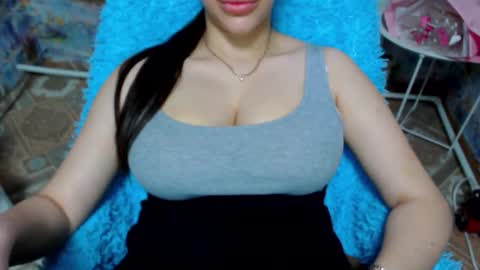 seu_cute online show from 11-12-25, 08:37