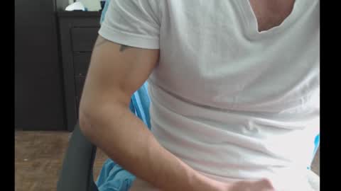 Snapshot of sexandsexy1999 chatting on 02-22-25, 08:18 Daniel Taylor online show from 02-22-25, 08:18