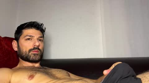 Snapshot of sexfriendch chatting on 01-09-26, 01:08 Lucenzo online show from 01-09-26, 01:08