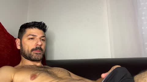 Snapshot of sexfriendch chatting on 01-13-26, 10:09 Lucenzo online show from 01-13-26, 10:09