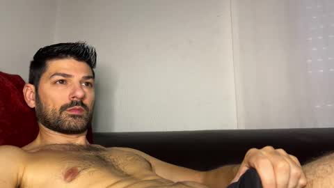 Snapshot of sexfriendch chatting on 02-01-26, 09:19 Lucenzo online show from 02-01-26, 09:19