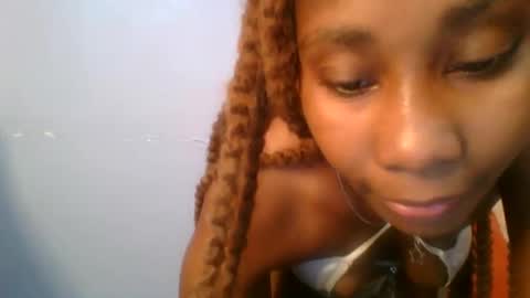 Snapshot of sexie_curvie chatting on 02-02-25, 06:48 Maggie online show from 02-02-25, 06:48