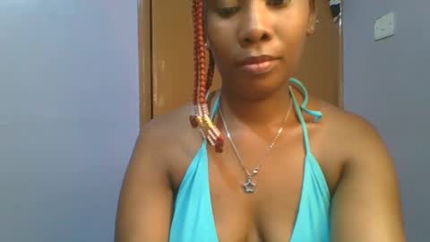 Snapshot of sexie_curvie chatting on 02-14-25, 03:26 Maggie online show from 02-14-25, 03:26