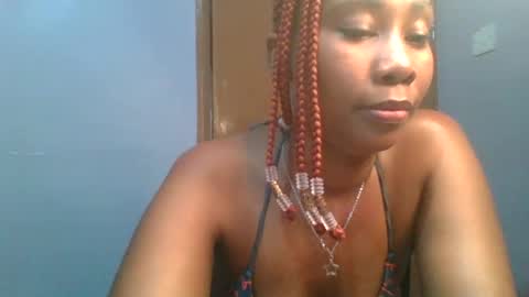 Snapshot of sexie_curvie chatting on 02-16-25, 07:26 Maggie online show from 02-16-25, 07:26