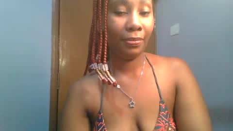 Snapshot of sexie_curvie chatting on 02-17-25, 01:53 Maggie online show from 02-17-25, 01:53