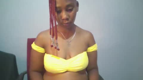 Snapshot of sexie_curvie chatting on 03-03-25, 04:03 Maggie online show from 03-03-25, 04:03