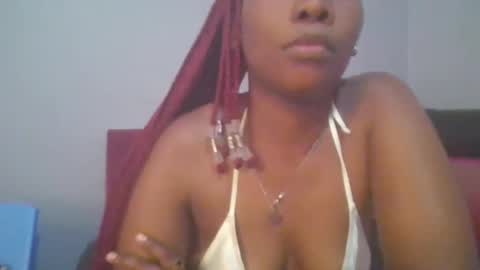 Snapshot of sexie_curvie chatting on 03-03-25, 10:28 Maggie online show from 03-03-25, 10:28