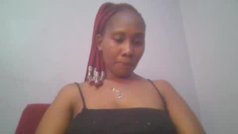 Snapshot of sexie_curvie chatting on 03-05-25, 11:28 Maggie online show from 03-05-25, 11:28