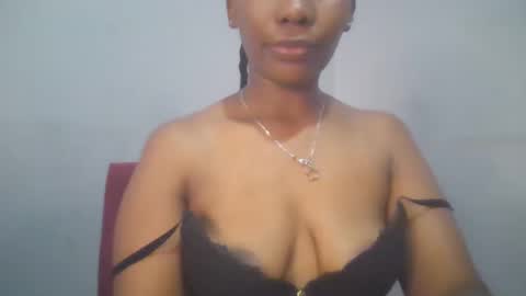 Snapshot of sexie_curvie chatting on 03-11-25, 06:30 Maggie online show from 03-11-25, 06:30