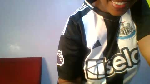 Snapshot of sexie_curvie chatting on 09-23-25, 04:10 Maggie online show from 09-23-25, 04:10