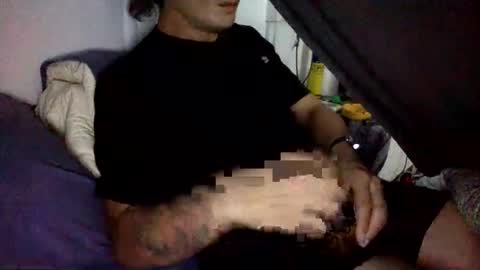Snapshot of sexiiisenseiii chatting on 01-12-26, 02:11 dankdiggler online show from 01-12-26, 02:11