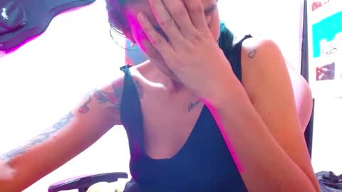 Snapshot of sexmilkdirty chatting on 12-06-24, 03:19 sexmilkdirty online show from 12-06-24, 03:19