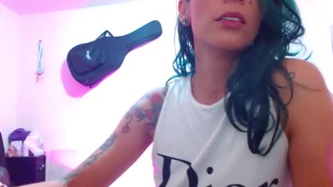 Snapshot of sexmilkdirty chatting on 12-07-24, 09:55 sexmilkdirty online show from 12-07-24, 09:55