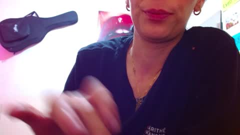 Snapshot of sexmilkdirty chatting on 01-25-25, 01:43 sexmilkdirty online show from 01-25-25, 01:43