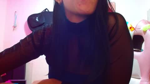 Snapshot of sexmilkdirty chatting on 02-14-25, 02:07 sexmilkdirty online show from 02-14-25, 02:07