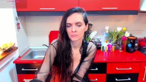 sexqueen1111 online show from 02-03-25, 08:13