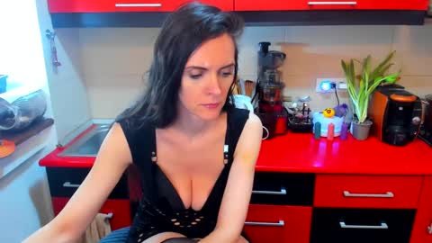 sexqueen1111 online show from 03-11-25, 05:49