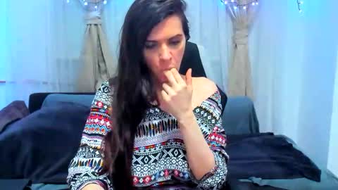 sexqueen1111 online show from 09-10-25, 06:41