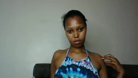 Snapshot of sexttiana_ebony chatting on 09-30-25, 09:47 sexttiana_ebony online show from 09-30-25, 09:47