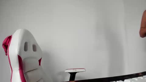 SARA    online show from 01-15-25, 09:20