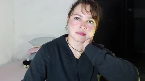 Snapshot of sexwwoman chatting on 10-29-25, 11:17 CHIARA   online show from 10-29-25, 11:17