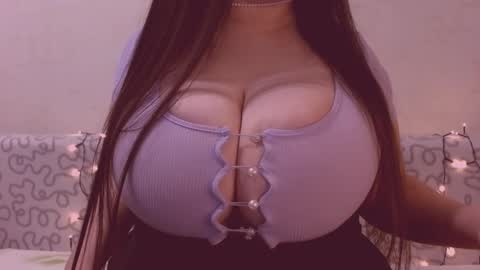 Snapshot of sexxgirlboy chatting on 12-13-24, 08:51 Julia online show from 12-13-24, 08:51