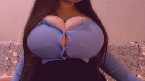 Snapshot of sexxgirlboy chatting on 11-07-25, 03:12 Julia online show from 11-07-25, 03:12