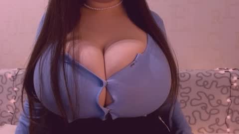 Snapshot of sexxgirlboy chatting on 11-09-25, 03:10 Julia online show from 11-09-25, 03:10