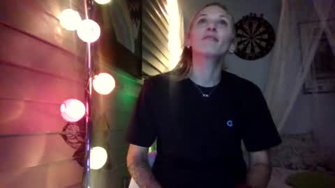 Leeah CloudZzz online show from 09-29-25, 05:51